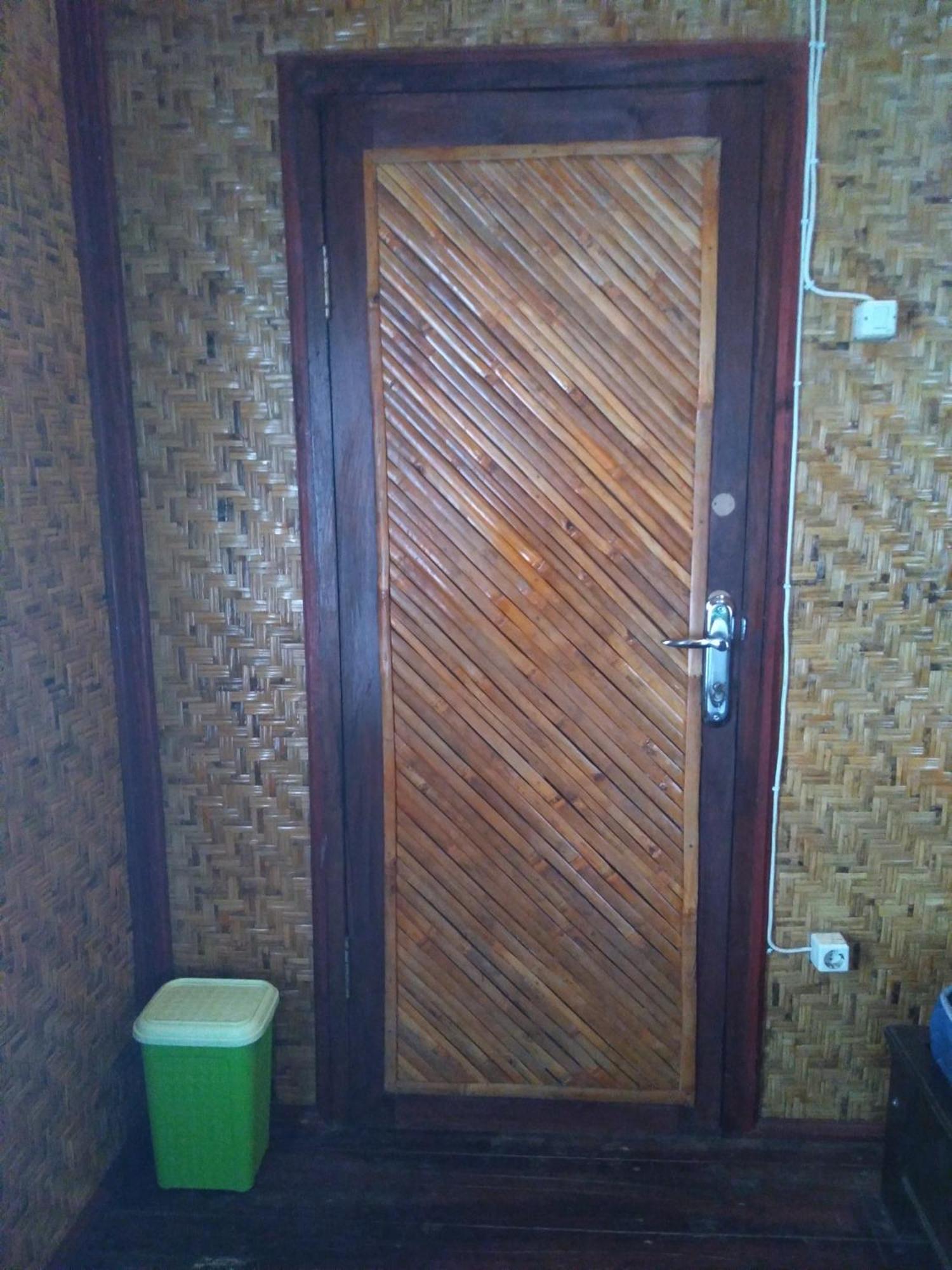 Hotel Lima Bintang Gili Trawangan Pokój zdjęcie