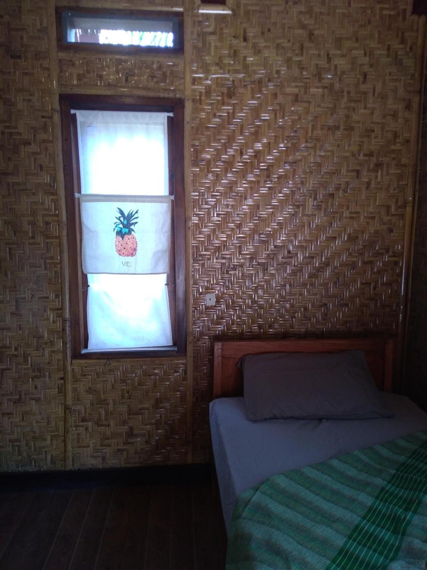 Hotel Lima Bintang Gili Trawangan Pokój zdjęcie