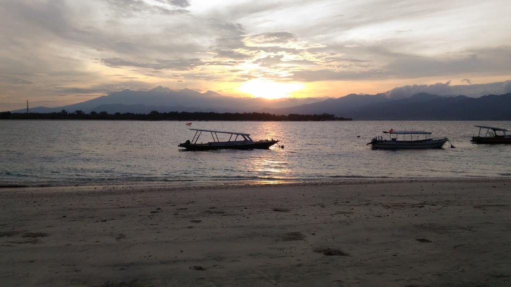 Hotel Lima Bintang Gili Trawangan Zewnętrze zdjęcie