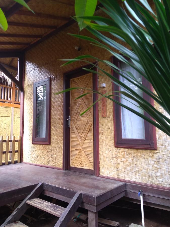 Hotel Lima Bintang Gili Trawangan Zewnętrze zdjęcie